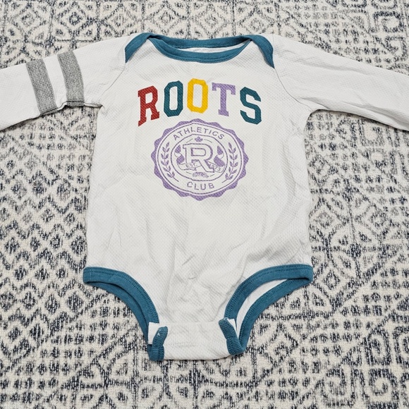 Baby Roots 3-6m Lot - Picture 3 of 4